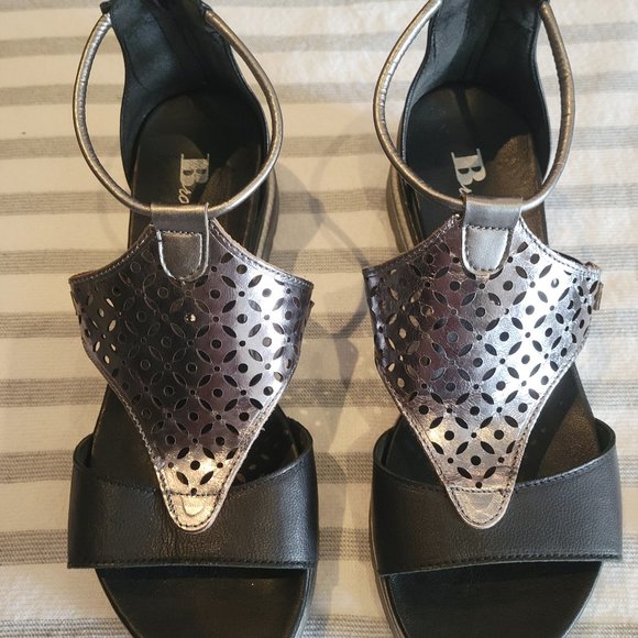 EUC Browns Leather Sandals - Picture 2 of 9